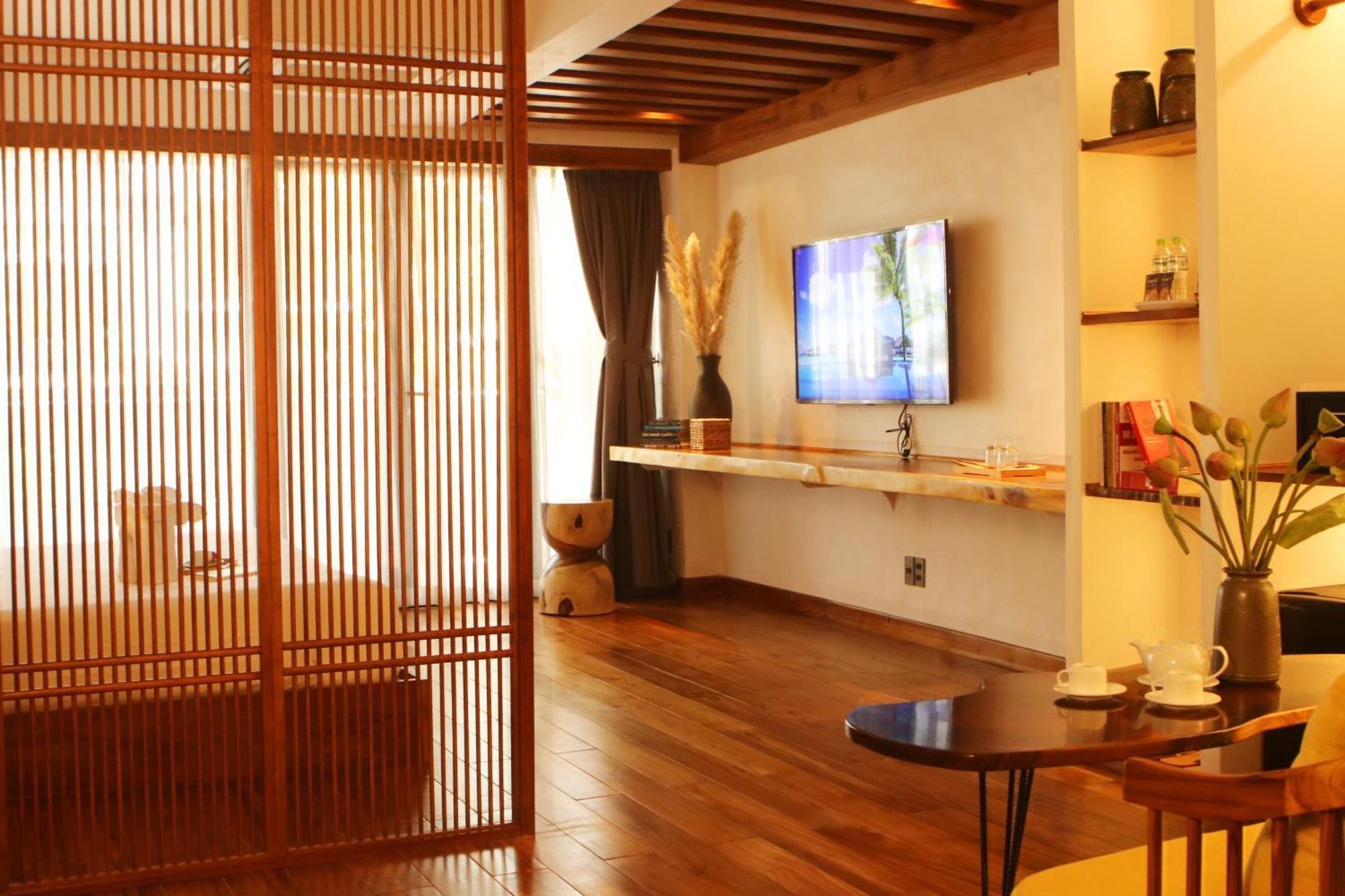 Khách sạn Duc Vuong Saigon - Bui Vien TP. Hồ Chí Minh
