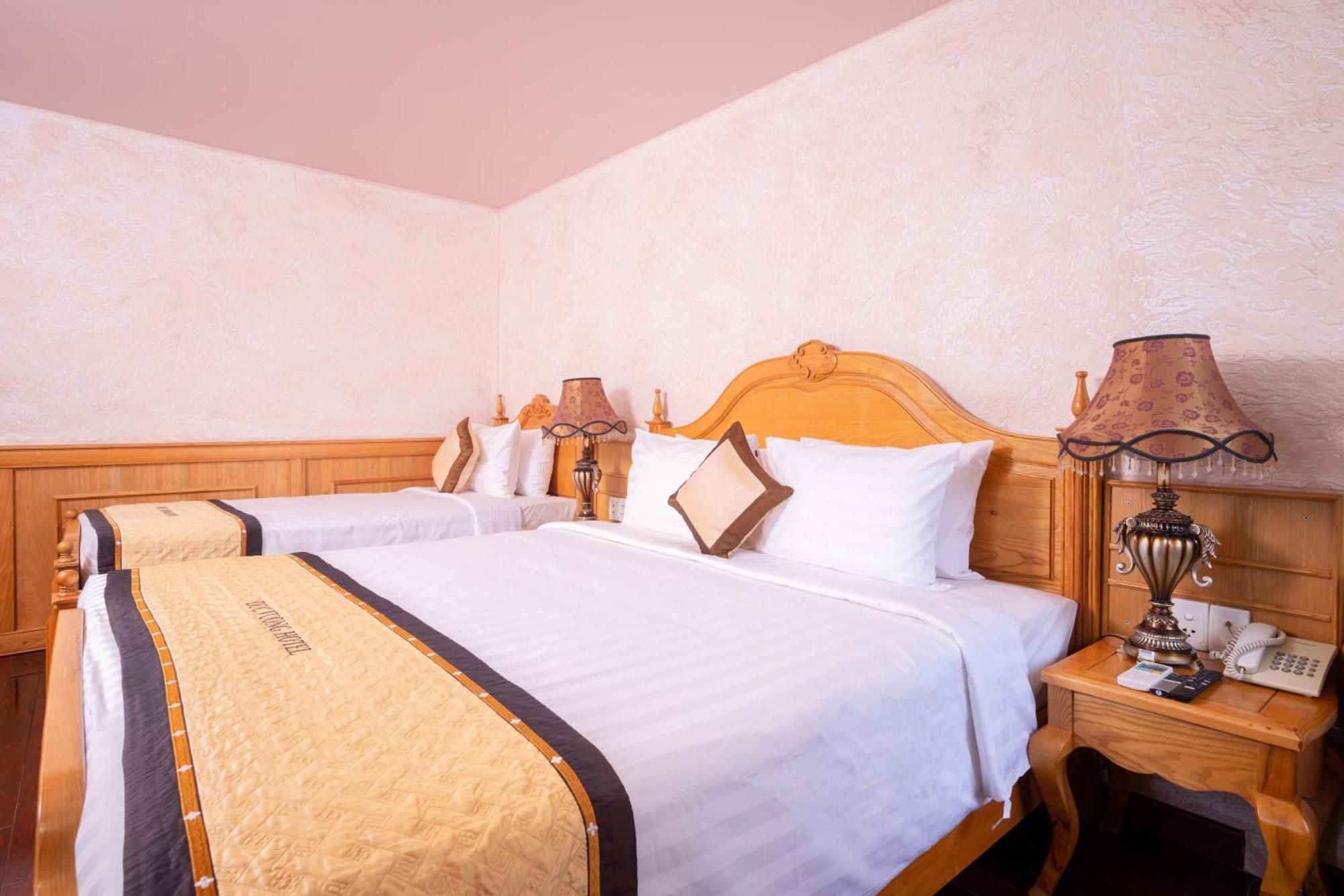 Khách sạn Duc Vuong Saigon - Bui Vien 3*